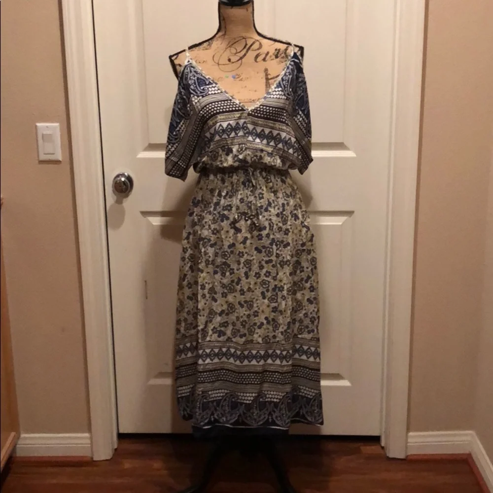 Blue ,cream and brown print maxi Dress - Picture 2 of 8